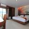 Отель The Crystal Beach Hotel