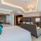 Отель The Empyrean Nha Trang Powered by Aston