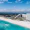 Отель Coral Level at Iberostar Selection Cancun