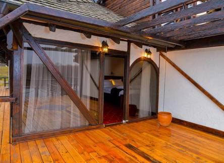 Отель Bahus Inn