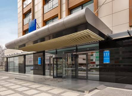 Отель Tryp by Wyndham Istanbul Topkapi