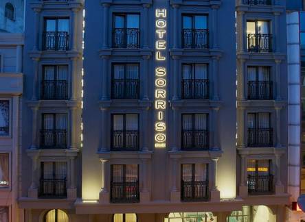 Отель Sorriso Hotel Due