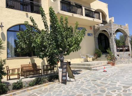 Отель Blue Sky Hotel