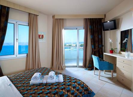 Отель Molos Bay Hotel