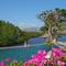 Отель Mimpi Resort Menjangan