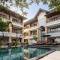 Отель Fourteen Roses Beach Hotel