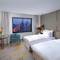 Отель Golden Tulip Shanghai Rainbow