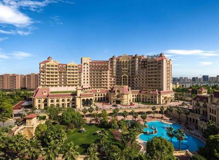 Отель Radisson Blu Forest Manor Shanghai Hongqiao