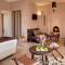 Отель Oasis lodges