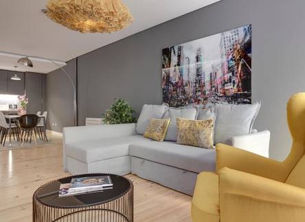 Отель City Stays Bica Apartments
