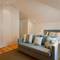 Отель Lisbon Five Stars Apartments Combro 77