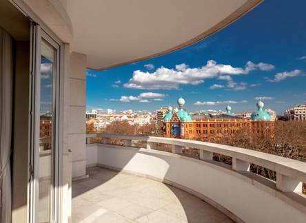 Отель Luzeiros Suites