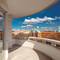 Отель Luzeiros Suites