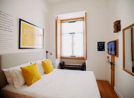 Отель Otilia Apartments