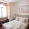 Отель Otilia Apartments