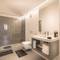 Отель Santa Justa 77 - Downtown Luxury Apartments