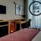 Отель VIP Executive Arts Hotel