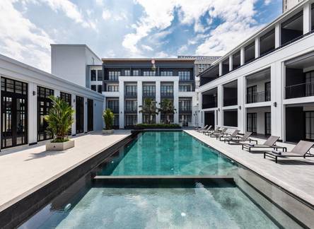 Отель One Patio Hotel Pattaya