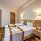 Отель Gallery Inn