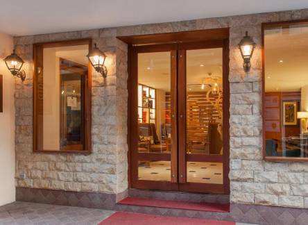 Отель The Somerset Hotel