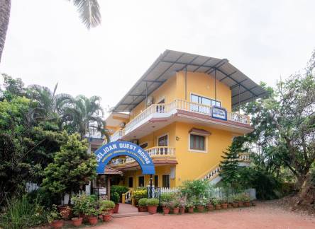 Отель Celjoan Guest House