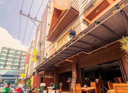 Отель Lotus Hotel Patong