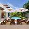 Отель Nai Harn Baan-Bua Villas