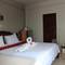 Отель Two Chefs Inn