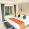 Отель The Par Phuket
