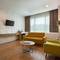 Отель Hotel Santika Kelapa Gading