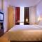 Отель Ibis Jakarta Senen