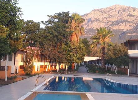 Отель Ugur Otel Beach