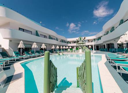 Отель Bora-Bora Club-Hotel