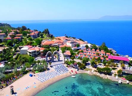 Отель Maya Bistro Hotel Beach