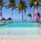 Отель The Loop Beach Resort