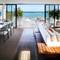 Отель Esplanade Beachfront Apartments by Horizon Holidays