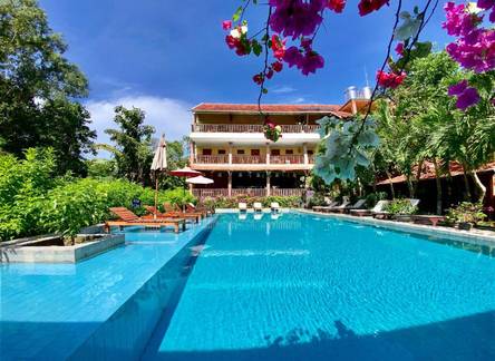 Отель Bauhinia Resort & Spa