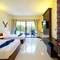 Отель JR Siam Kata Resort