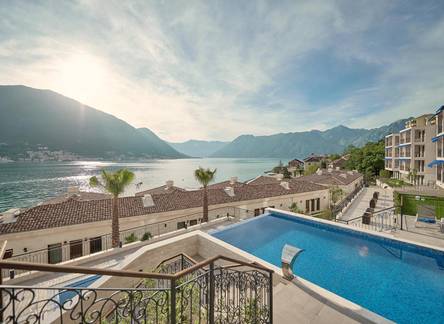 Отель HUMA Kotor Bay