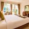 Отель Sukcheewa Residence Phuket