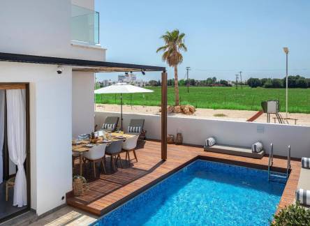 Отель Louis Chris Le Mare Villa