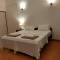 Отель Ospy's Shelter Guest House