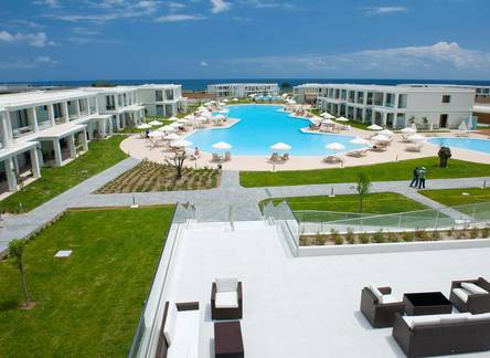 Отель Levante Beach Resort