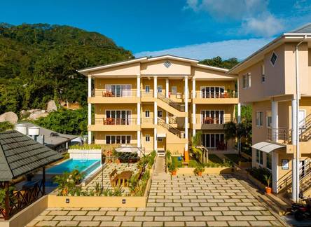 Отель Tropical Hideaway