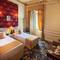 Отель Paradise Inn Windsor Palace Hotel