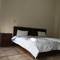 Отель Travelers House Hostel