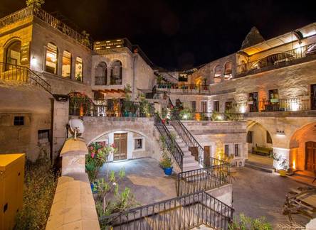 Отель Elegance Cave Suites