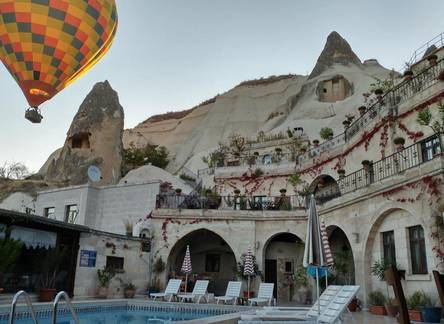 Отель Local Cave House Hotel