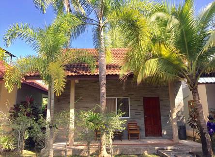 Отель Coconut Bungalow