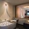 Отель Avista Hideaway Phuket Patong MGallery
